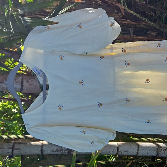 Polagram Cream Floral Dress - Picture 2 of 8